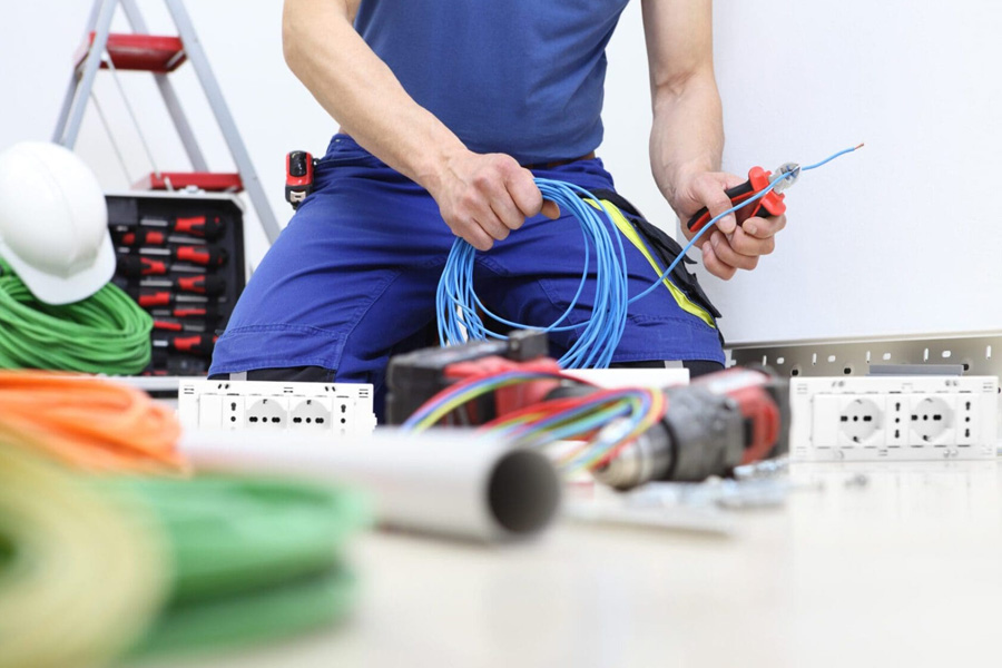 Elektrische Installatiediensten
